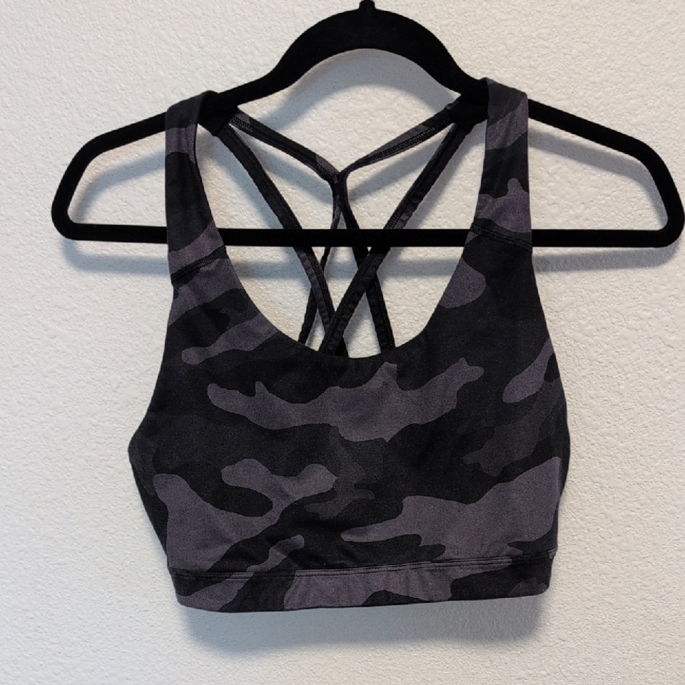 Old Navy Black and Gray Camouflage Sports Bra